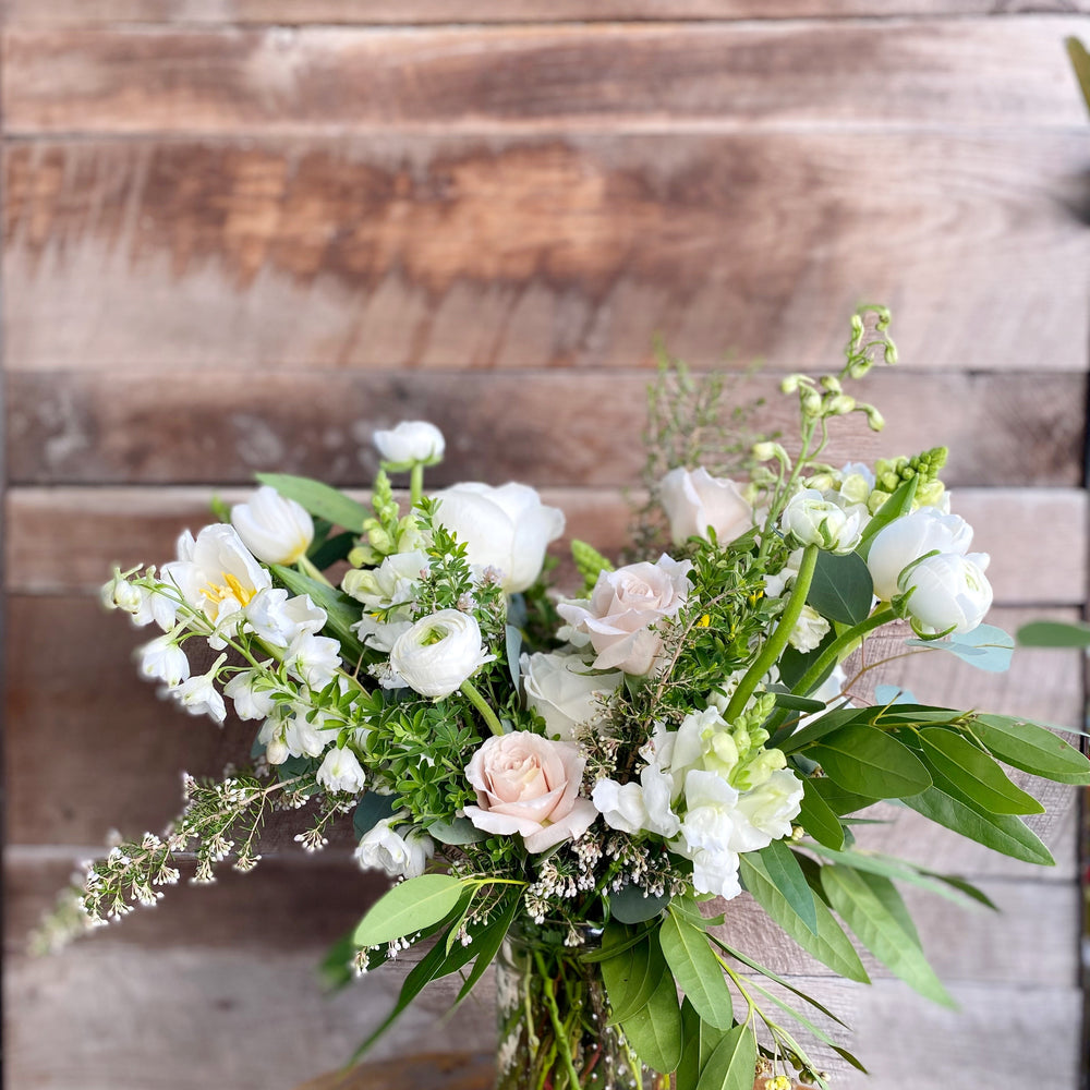 
                  
                    Seasonal Arrangement (Large)
                  
                