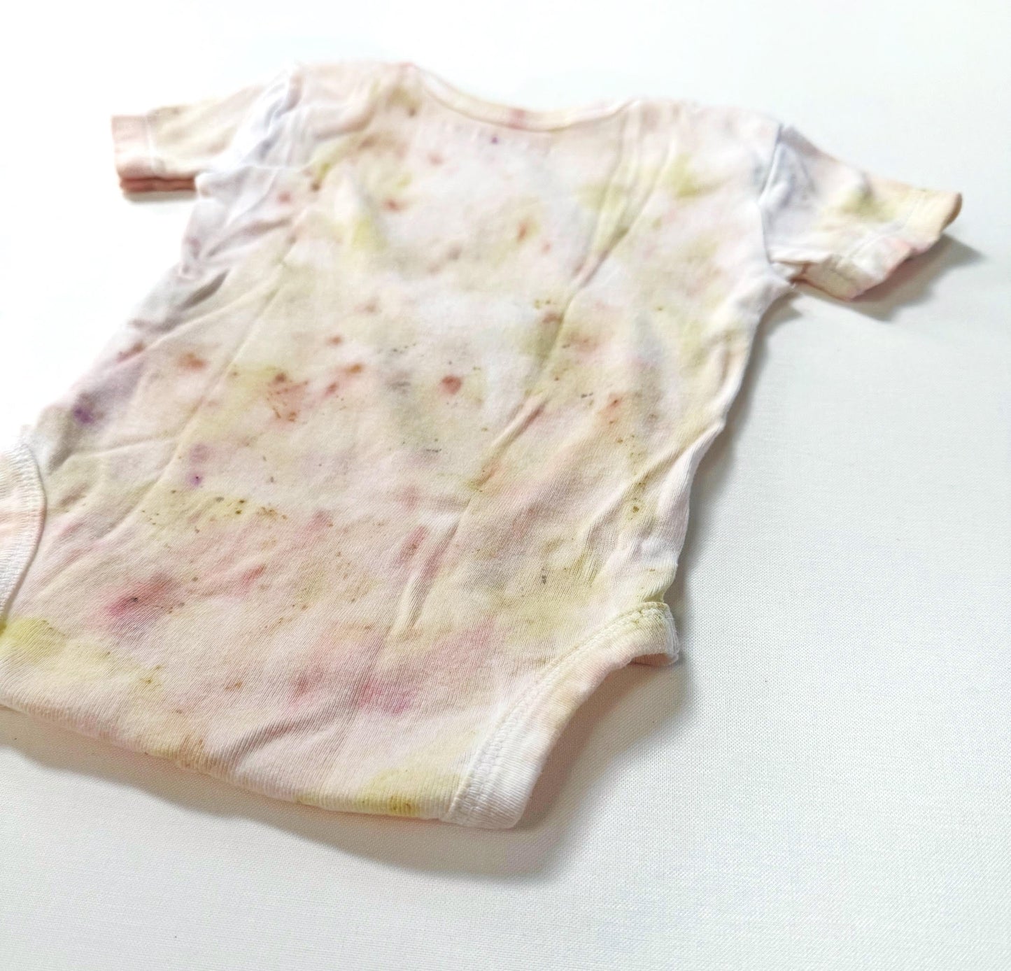 
                  
                    Saturday, Sept 12th | Flower Fabric Dyeing w/ Melody Webb of Lonely Pine
                  
                