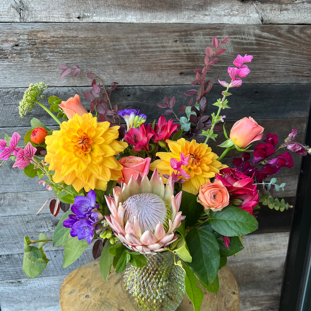 
                  
                    Seasonal Arrangement (Large)
                  
                
