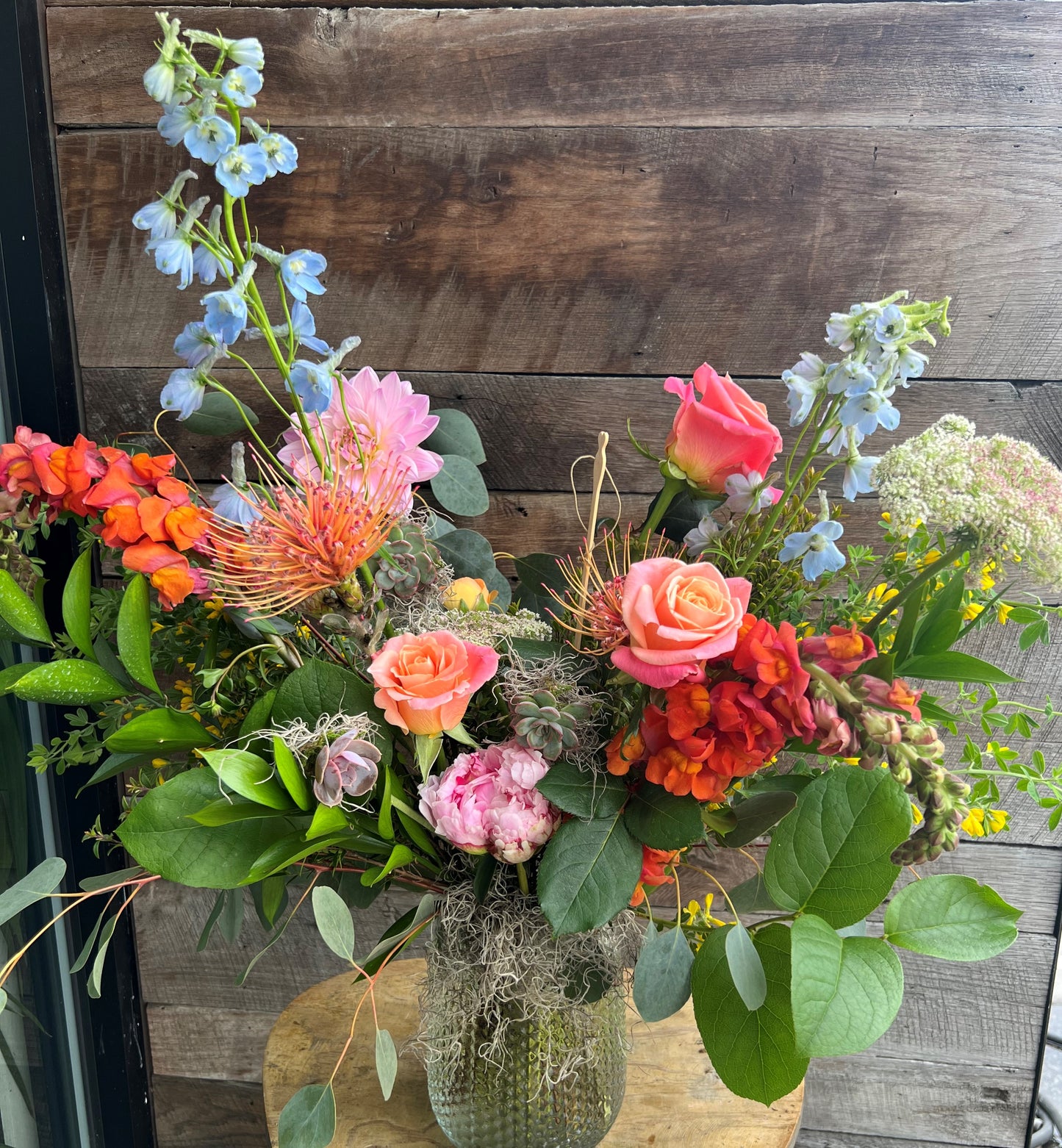 
                  
                    Seasonal Arrangement (Large)
                  
                