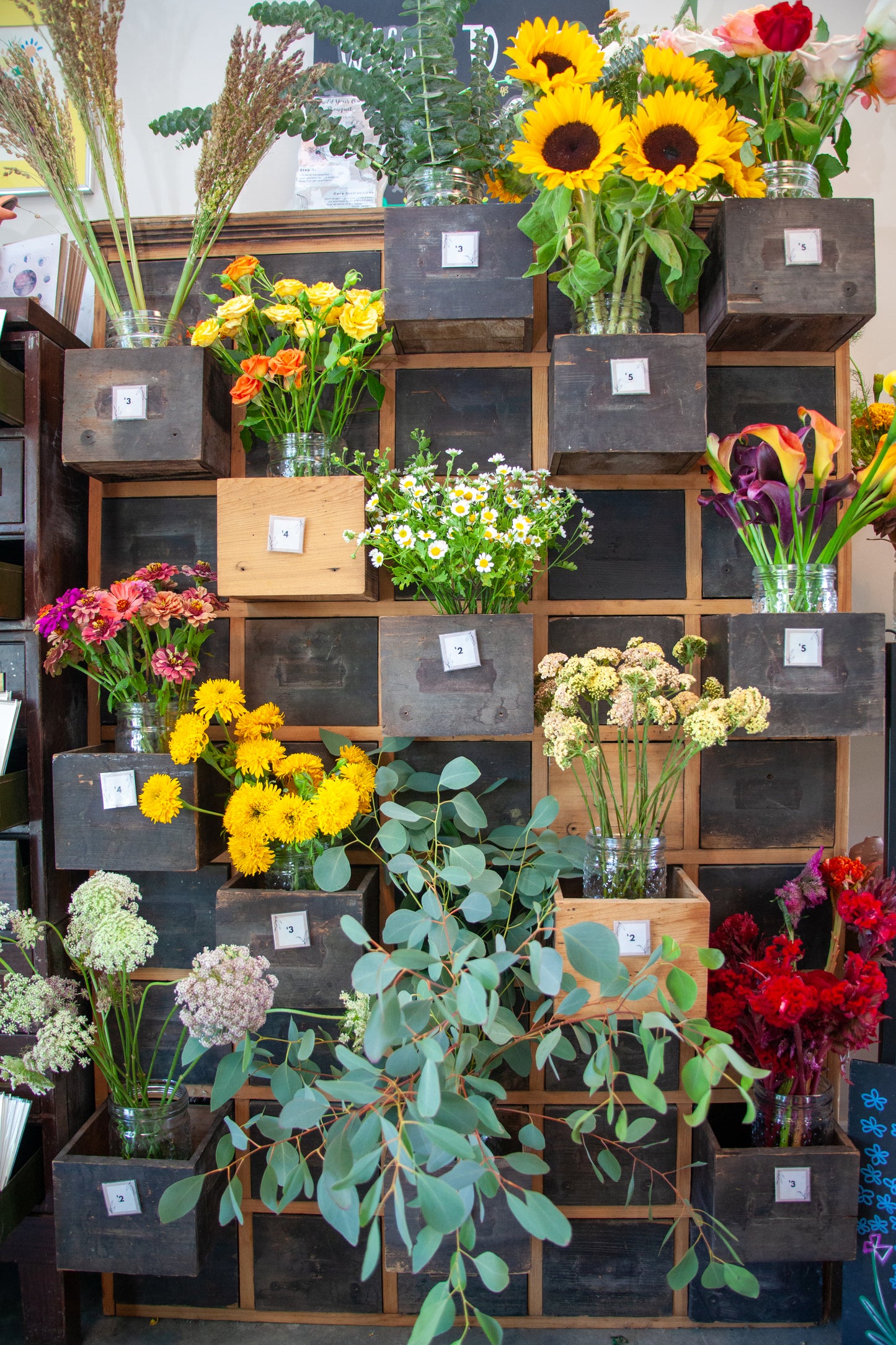 
                  
                    Wednesday, Jan 28th | Hand-Wrapped Bouquet Workshop
                  
                